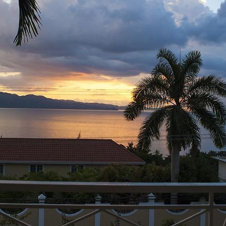 Polkerris Bed & Breakfast Montego Bay Exteriör bild