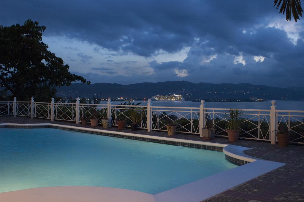Polkerris Bed & Breakfast Montego Bay Exteriör bild